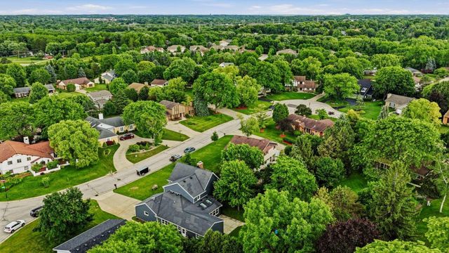 3971 S 118th STREET, Greenfield, WI 53228