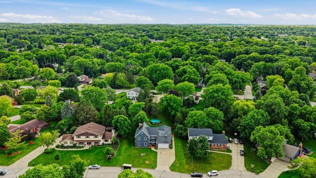3971 S 118th STREET, Greenfield, WI 53228