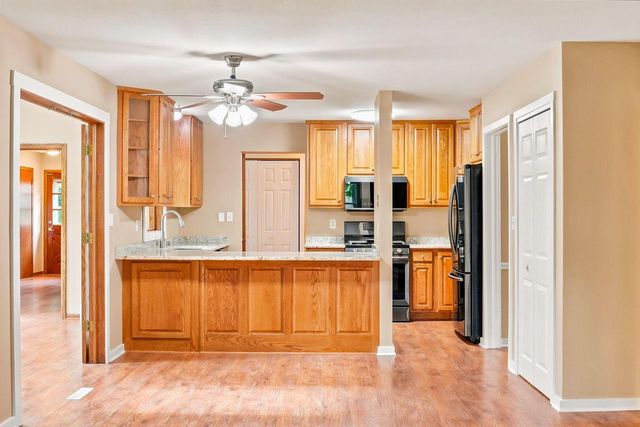 3971 S 118th STREET, Greenfield, WI 53228