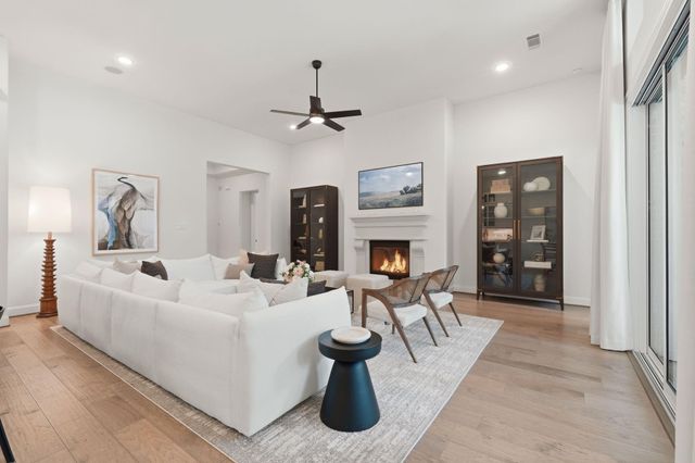 49 Snowdrop Lily Drive, Tomball, TX 77375