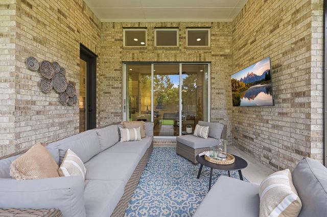 49 Snowdrop Lily Drive, Tomball, TX 77375