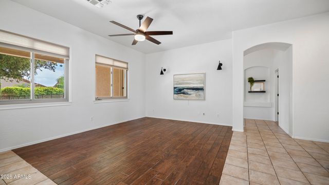 8723 E HILLVIEW Street, Mesa, AZ 85207