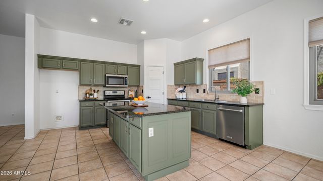 8723 E HILLVIEW Street, Mesa, AZ 85207