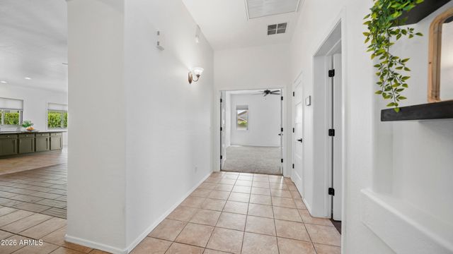 8723 E HILLVIEW Street, Mesa, AZ 85207