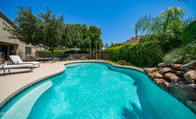 8723 E HILLVIEW Street, Mesa, AZ 85207