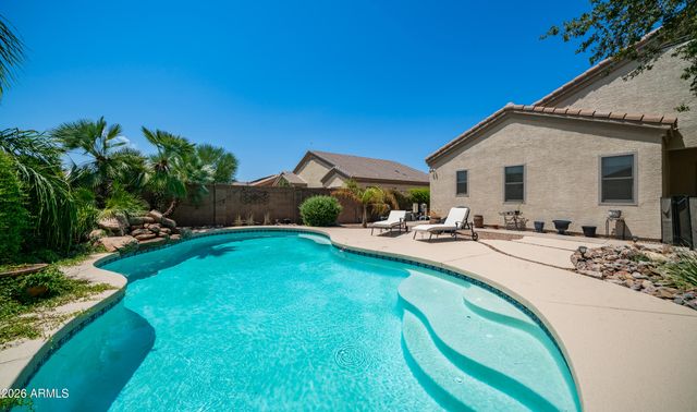 8723 E HILLVIEW Street, Mesa, AZ 85207