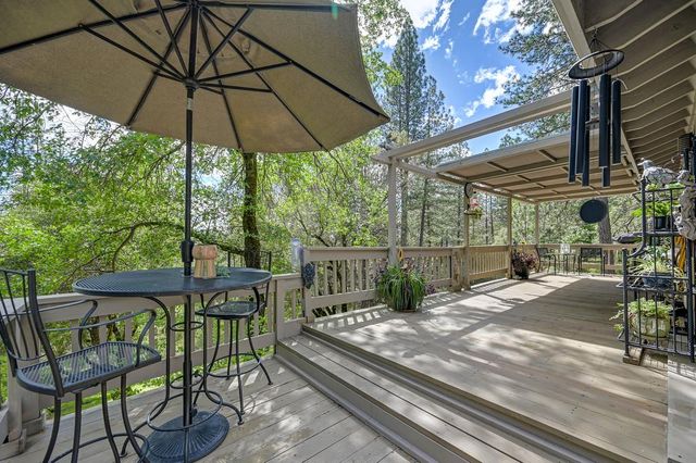 3971 Donner Trl, Placerville, CA 95667