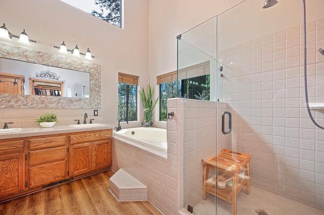 3971 Donner Trl, Placerville, CA 95667