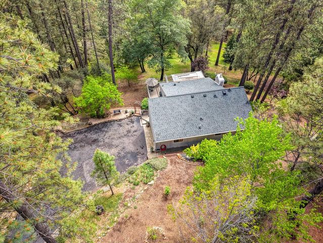 3971 Donner Trl, Placerville, CA 95667