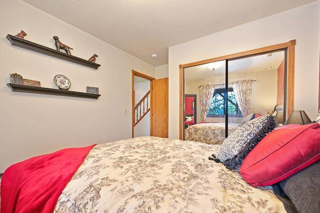 3971 Donner Trl, Placerville, CA 95667