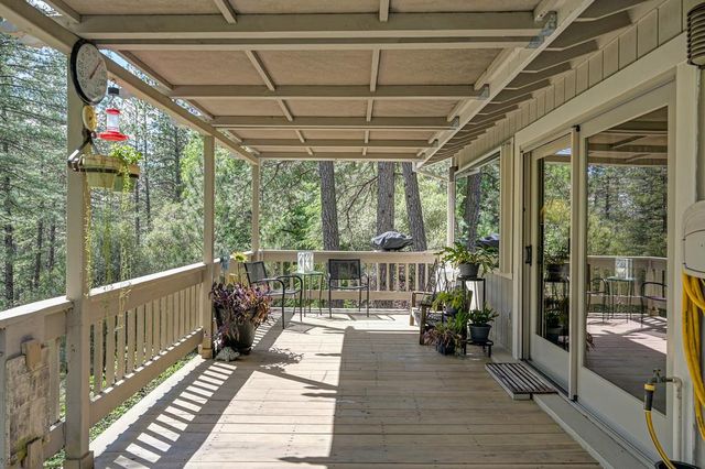 3971 Donner Trl, Placerville, CA 95667