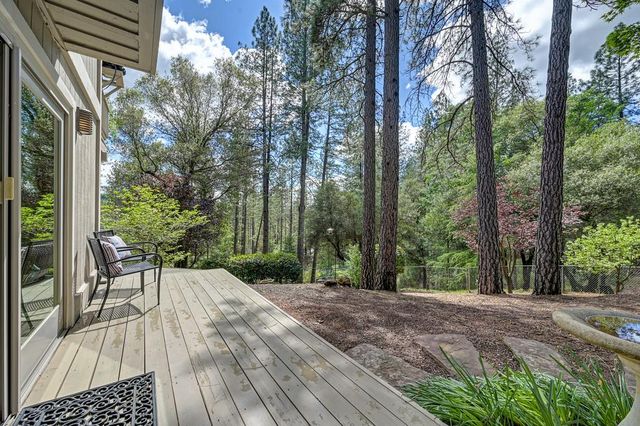 3971 Donner Trl, Placerville, CA 95667