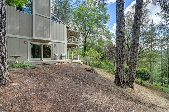 3971 Donner Trl, Placerville, CA 95667
