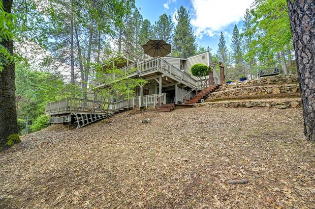 3971 Donner Trl, Placerville, CA 95667
