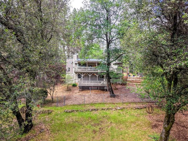 3971 Donner Trl, Placerville, CA 95667