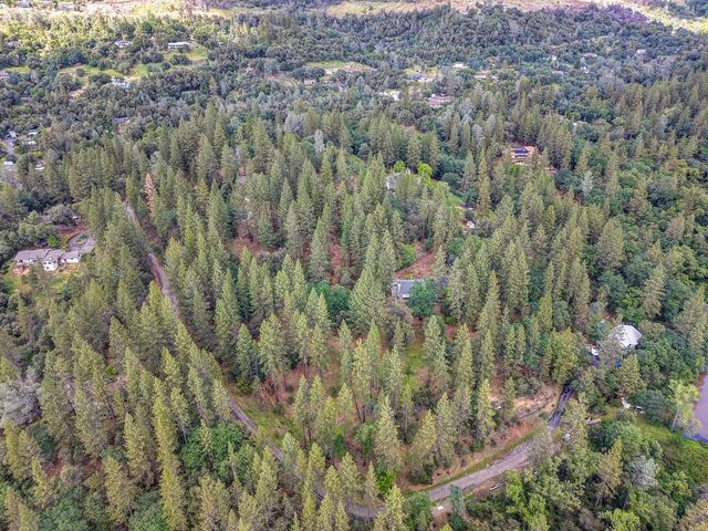 3971 Donner Trl, Placerville, CA 95667