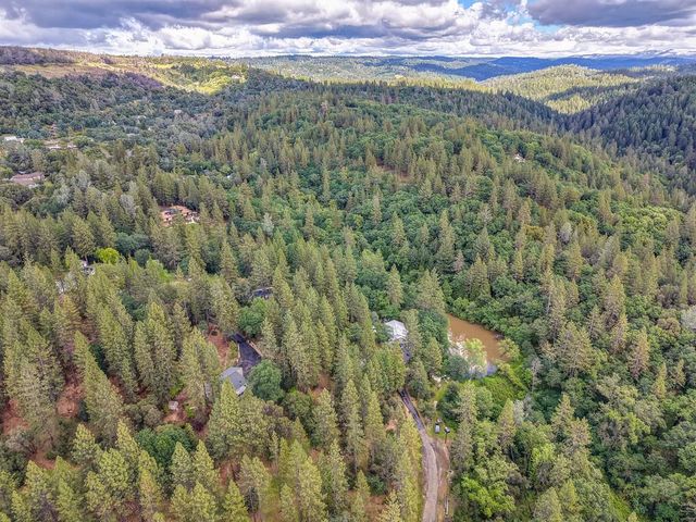 3971 Donner Trl, Placerville, CA 95667