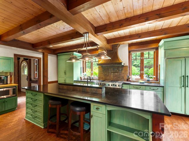 4 Landy Lane, Landrum, SC 29356