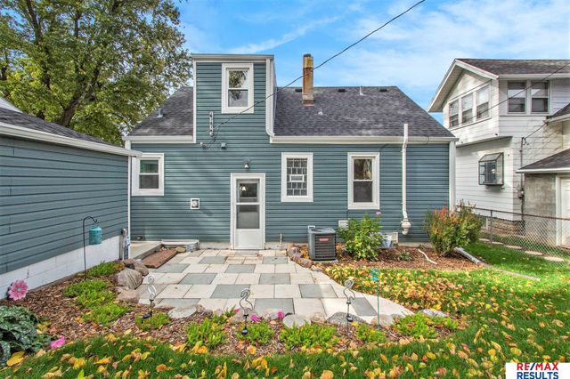 2107 S 35 Street, Omaha, NE 68105