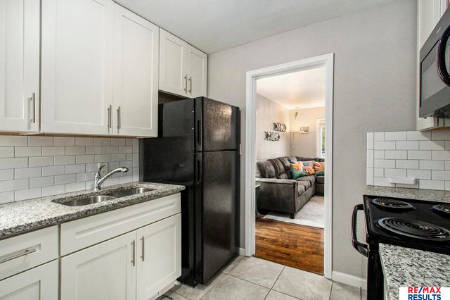 2107 S 35 Street, Omaha, NE 68105