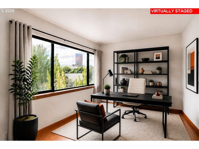 840 Nw NAITO Pkwy H-10, Portland, OR 97209