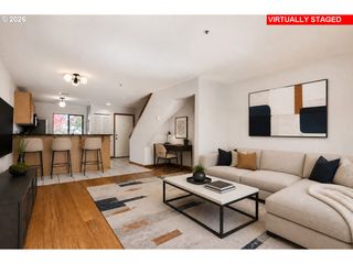 840 Nw NAITO Pkwy H-10, Portland, OR 97209
