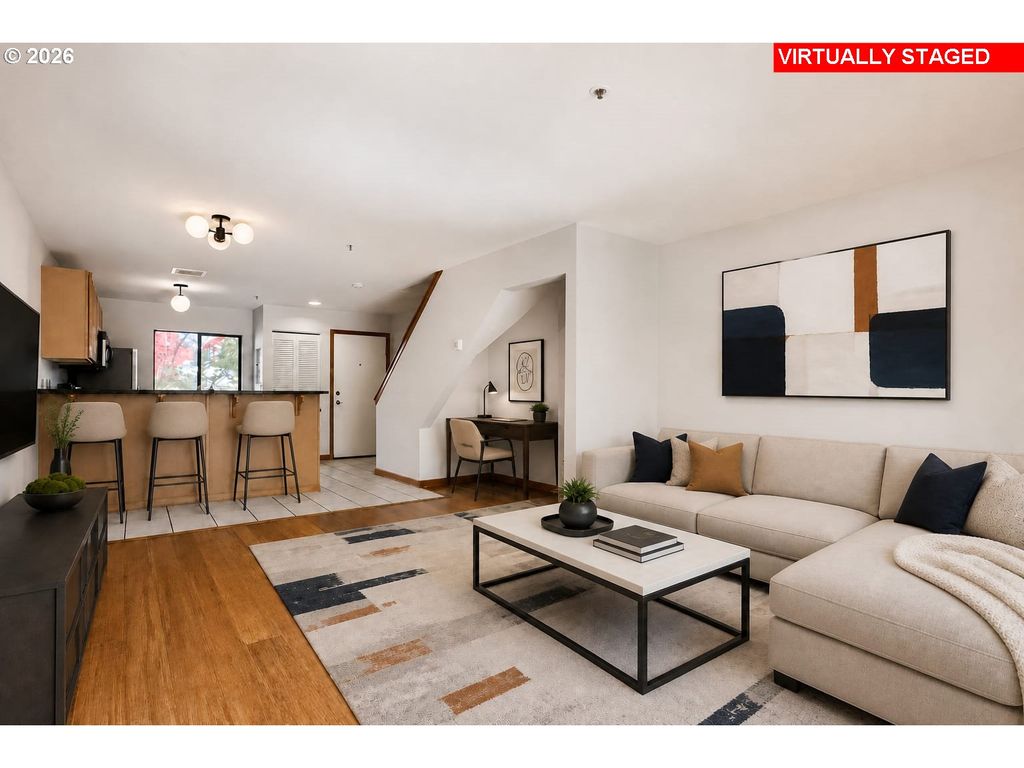 840 Nw NAITO Pkwy H-10, Portland, OR 97209