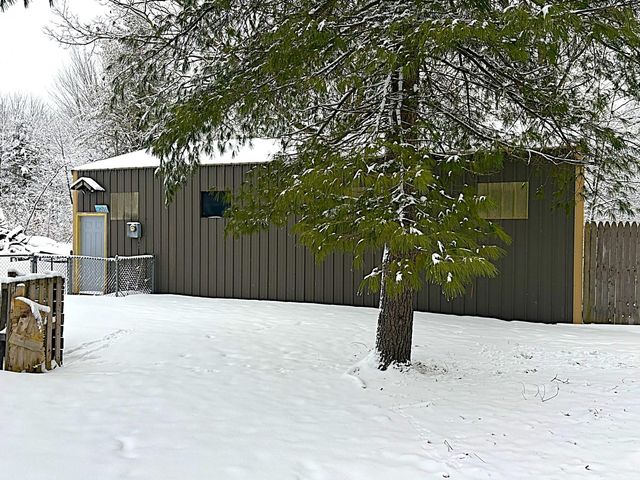 8890 US-131, S, Green Lake Twp, MI 49637