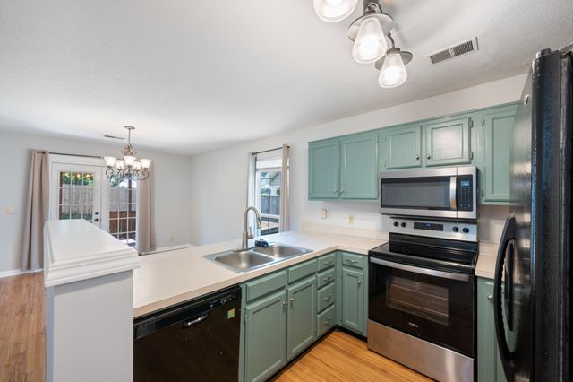 807 Bexhill Ct, N, Hermitage, TN 37076