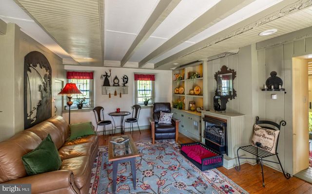 547 BALTIMORE PIKE, Glen Mills, PA 19342