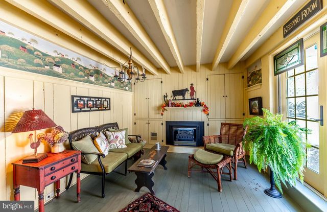 547 BALTIMORE PIKE, Glen Mills, PA 19342