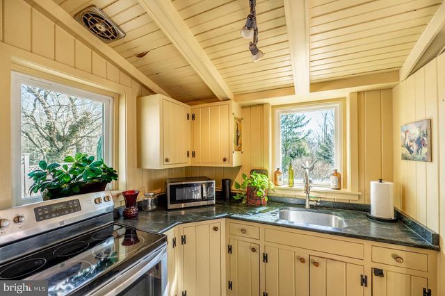 547 BALTIMORE PIKE, Glen Mills, PA 19342