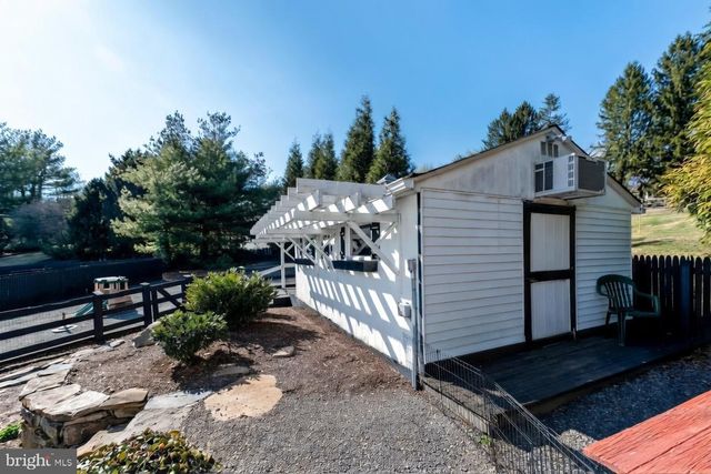 547 BALTIMORE PIKE, Glen Mills, PA 19342