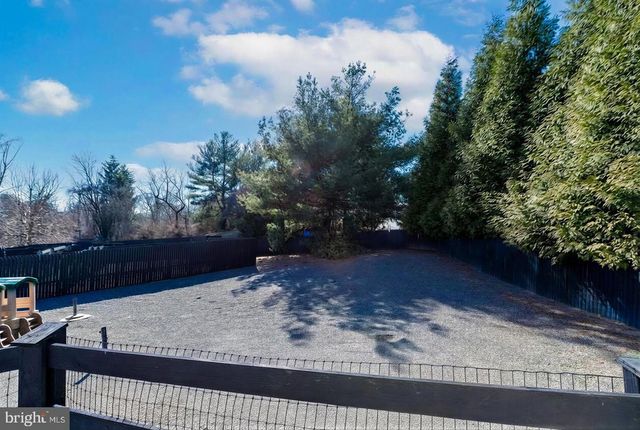 547 BALTIMORE PIKE, Glen Mills, PA 19342