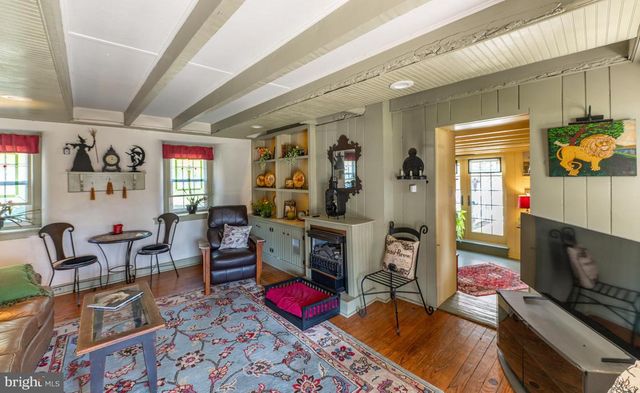 547 BALTIMORE PIKE, Glen Mills, PA 19342