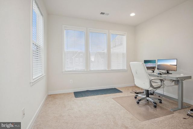 25495 WOODBINE FARM DR, Chantilly, VA 20152
