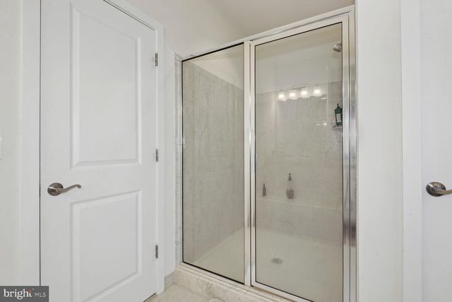 25495 WOODBINE FARM DR, Chantilly, VA 20152