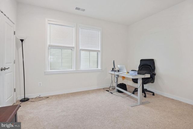 25495 WOODBINE FARM DR, Chantilly, VA 20152
