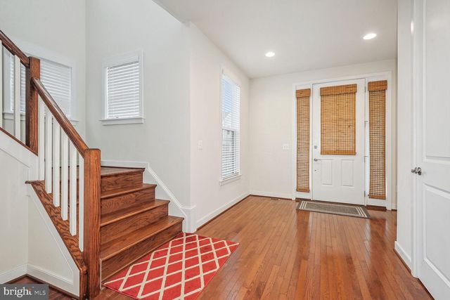 25495 WOODBINE FARM DR, Chantilly, VA 20152