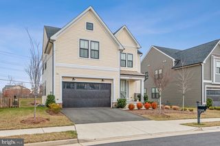 25495 WOODBINE FARM DR, Chantilly, VA 20152