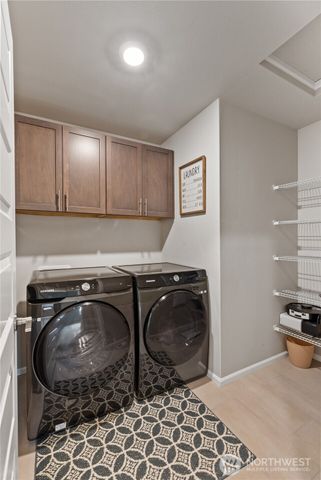 17621 Crossing Drive E, Puyallup, WA 98374