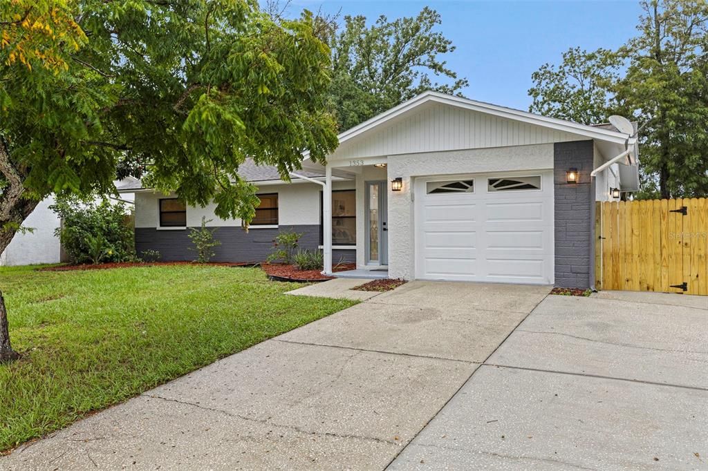 1353 WILDWOOD COURT, Dunedin, FL 34698