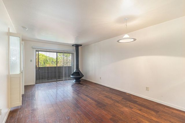 3045 Walnut Bend Lane 33, Houston, TX 77042