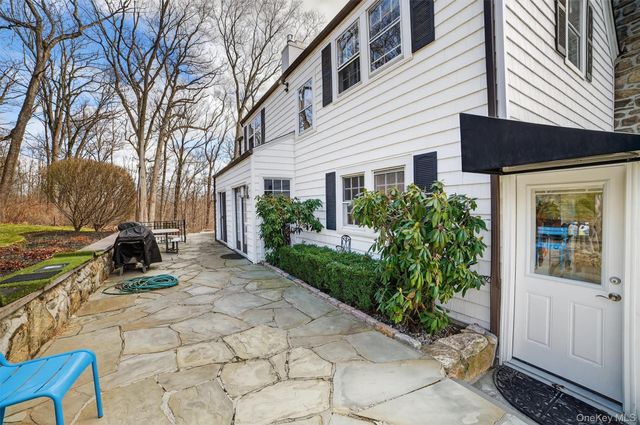 69 Locust Avenue, Cortlandt Manor, NY 10567