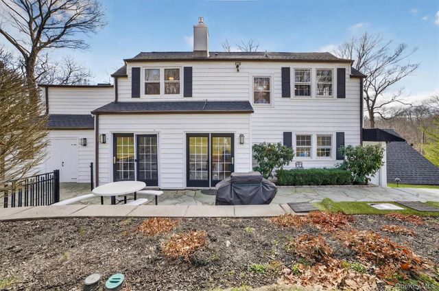 69 Locust Avenue, Cortlandt Manor, NY 10567