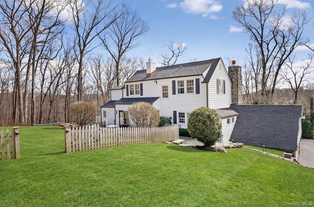 69 Locust Avenue, Cortlandt Manor, NY 10567