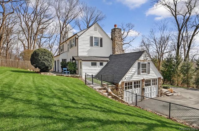 69 Locust Avenue, Cortlandt Manor, NY 10567