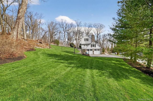 69 Locust Avenue, Cortlandt Manor, NY 10567