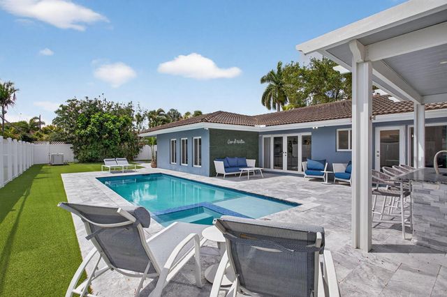 2732 NE 35th Drive, Fort Lauderdale, FL 33308
