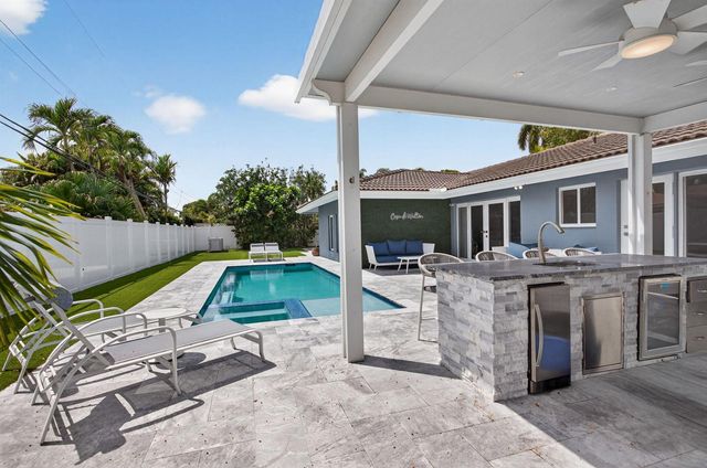 2732 NE 35th Drive, Fort Lauderdale, FL 33308